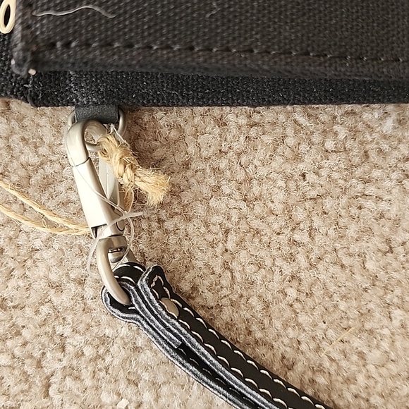 Sherpani Elements Collection Wristlet - Picture 8 of 16